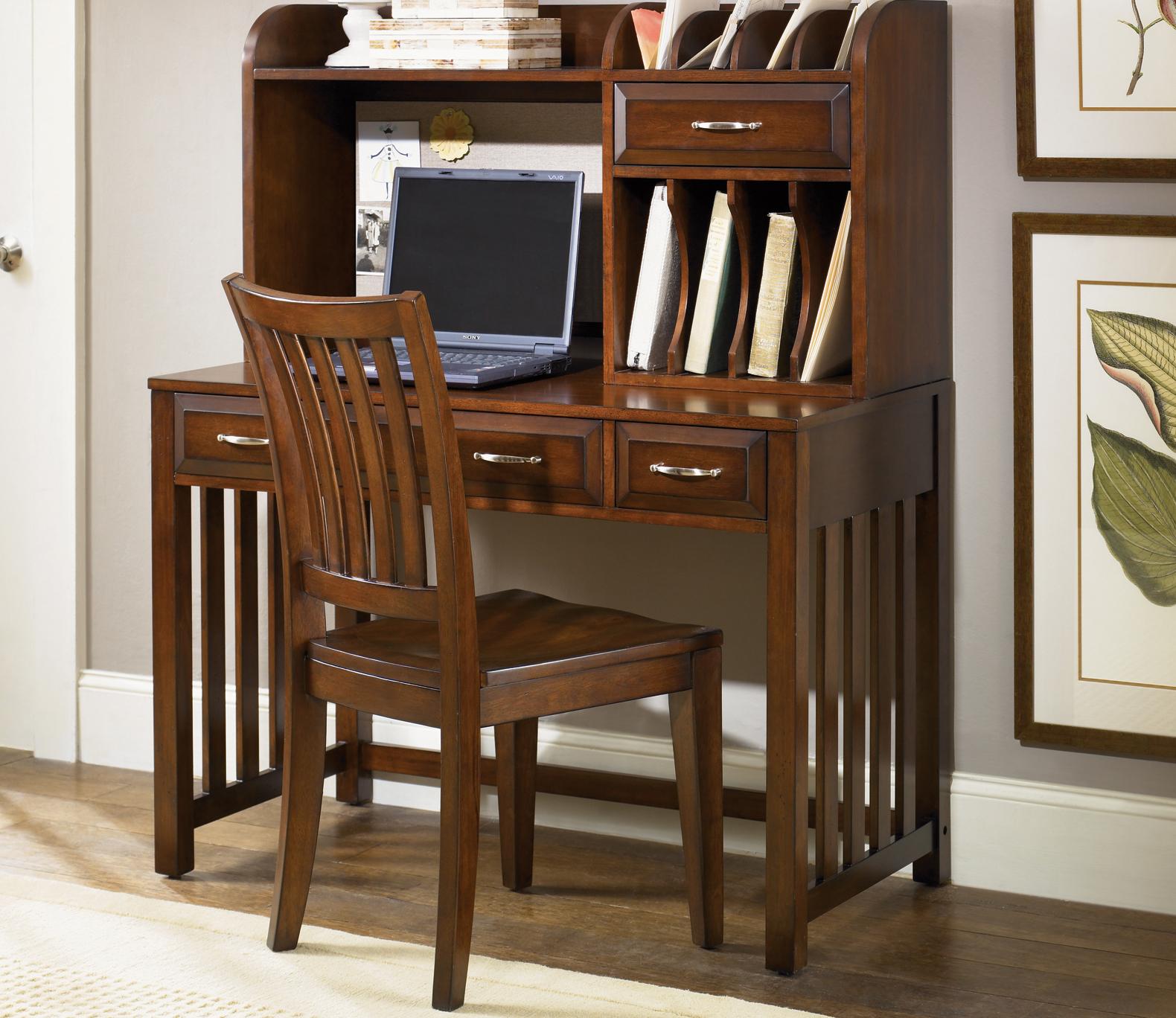 Vendor 5349 Hampton Bay 718HODSK Home Office Desk with Hutch Becker